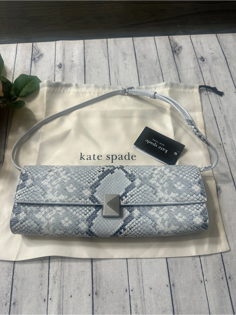 kate spade pale everyday perennially